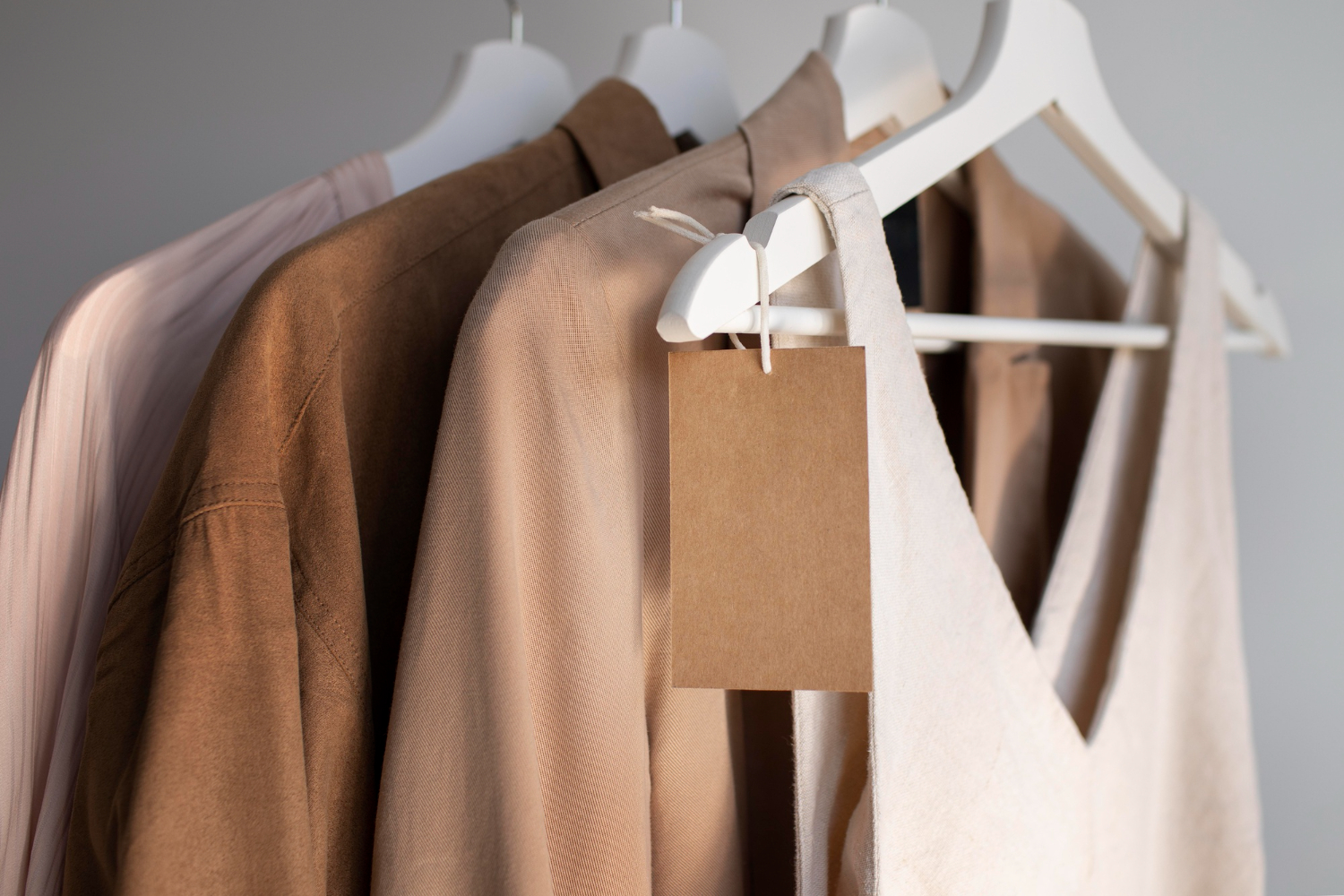 fast-fashion-vs-slow-sustainable-fashion