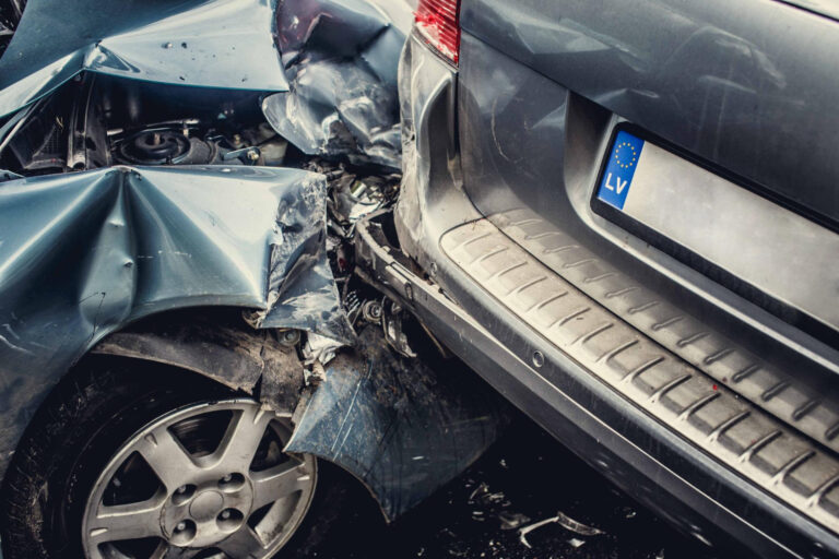 image-auto-accident-involving-two-cars (2)
