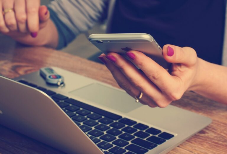 Bilety do Letniego Parku Wodnego w Mościcach dostępne online: unikaj kolejek i kupuj wygodnie z domu