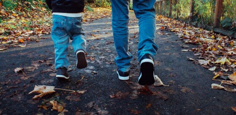 Rozpoczęcie akcji "Zwalniam przed szkołą" w Tarnowie