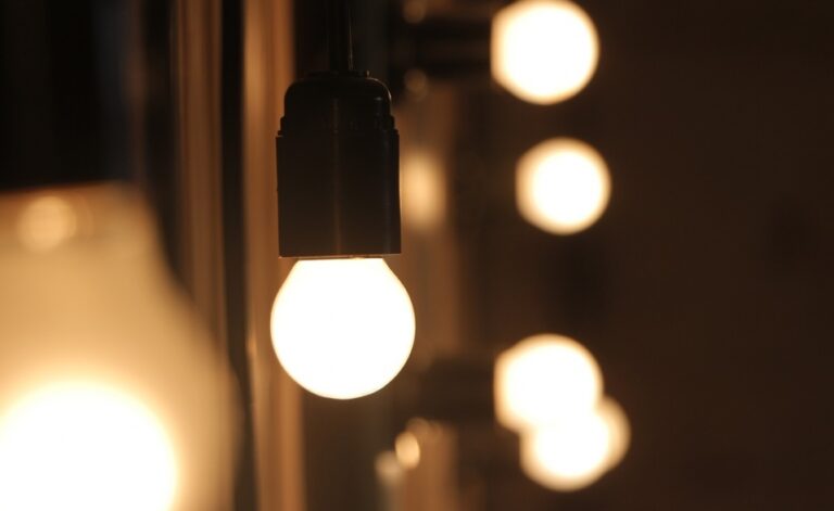 Strategia oszczędności energetycznej: Tarnów przechodzi na energooszczędne oświetlenie