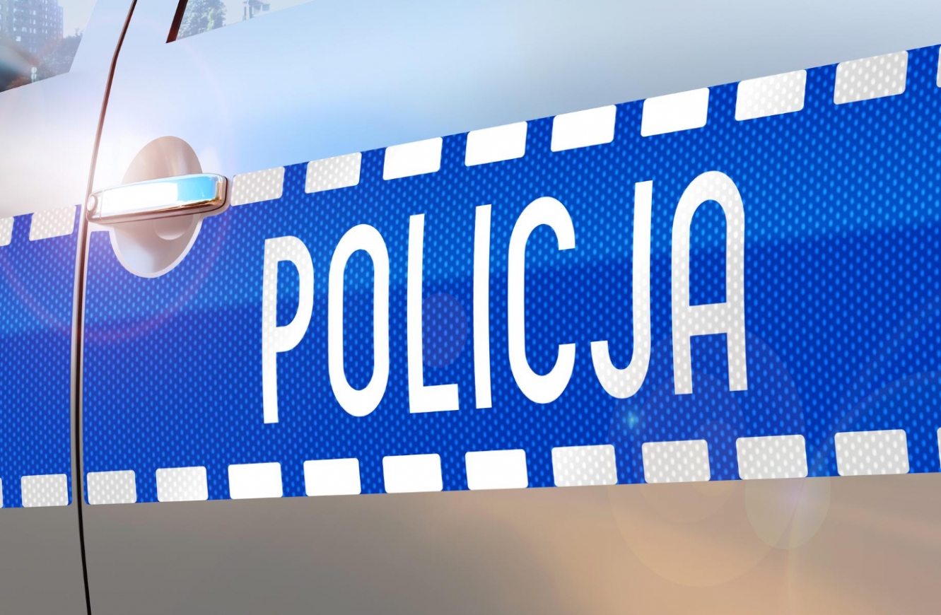 Mieszkaniec Powiśla Dąbrowskiego zmuszony do zapłaty grzywny 2,5 tys. zł za brawurową jazdę
