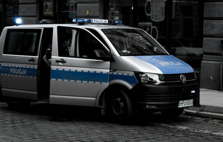 Niespodziewane znalezisko w punkcie zbiórki złomu w Tarnowie: groźne niewybuchy