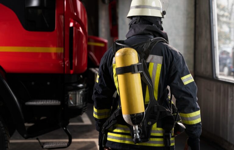 Główna akcja ratunkowa po wybuchu pożaru w ROD "Jaskółka" w Mościcach zakończona tragicznie