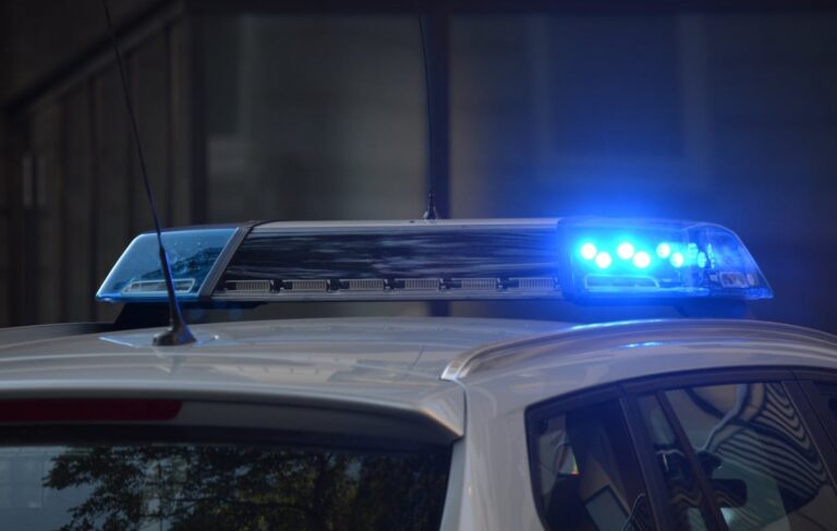 Bezmyślny kierowca spożywający alkohol za kierownicą zatrzymany na tarnowskiej autostradzie