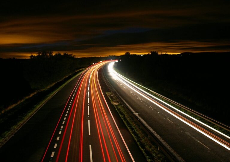 Czworobój pojazdów na ulicy Lwowskiej w Tarnowie: Droga znowu otwarta dla ruchu