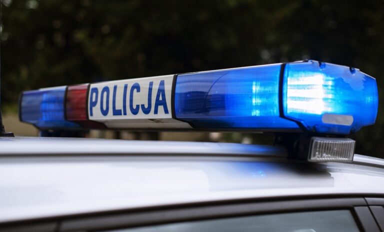 23-letni mężczyzna z Tarnowa stracił prawo jazdy i dowód rejestracyjny za niezatrzymanie się do kontroli drogowej