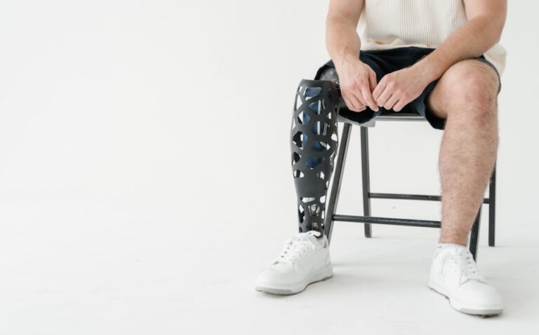 Poprawa dostępności i komfortu korzystania z pływalni dla osób z niepełnosprawnościami w Tarnowie