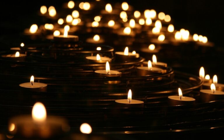 84. rocznica pierwszego transportu do KL Auschwitz upamiętniona przez tarnowskich motocyklistów