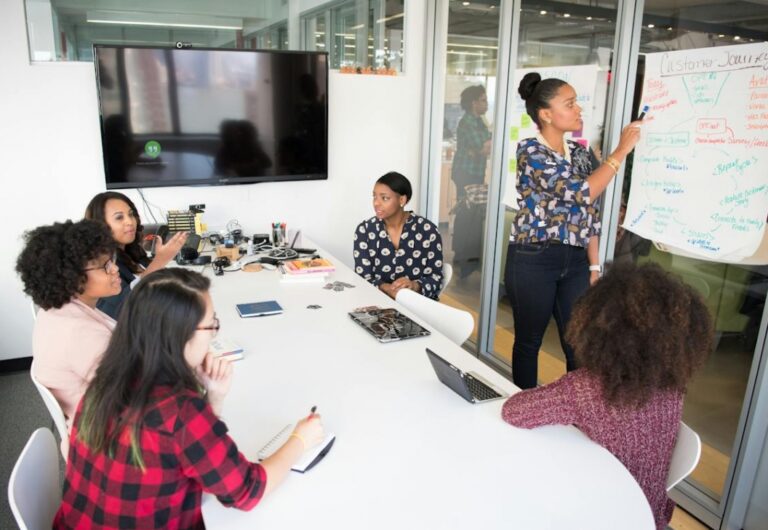 Poranny incydent: awantura kibiców krakowskiego klubu na tarnowskim rynku