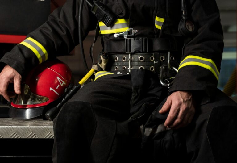 Wybuch pożaru w zakładzie produkcyjnym Bruk-Bet w Tarnowie – szczegóły zdarzenia