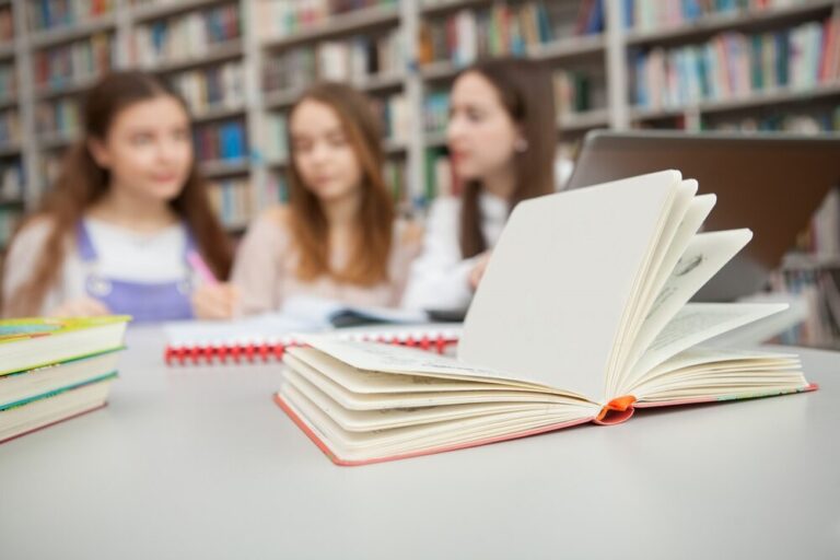 edukacyjne-skarby-muzeum-ziemi-tarnowskiej-nowe-zajecia-dla-kazdego