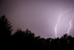 tropikalny-wtorek-w-malopolsce-upaly-i-burze-na-horyzoncie