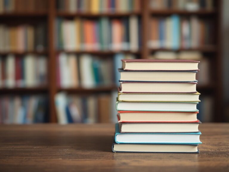 pan-poeta-zachwyca-najmlodszych-w-tarnowskiej-bibliotece