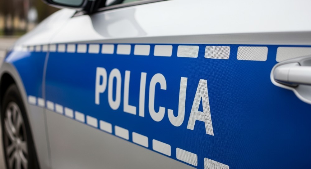 policjanci-z-tarnowa-zatrzymali-pojazd-z-niebezpie-auto-6654