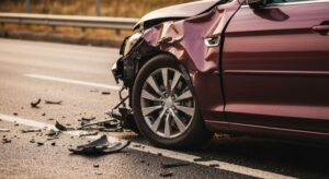 uwa--ajmy-na-dzikie-zwierz--ta-na-drodze--auto-725