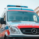 policjanci-monitoruj---miejsca-przebywania-os--b-w-auto-6142