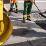 prace-nad-nowym-chodnikiem-w-rzepienniku-strzy--ew-auto-3085