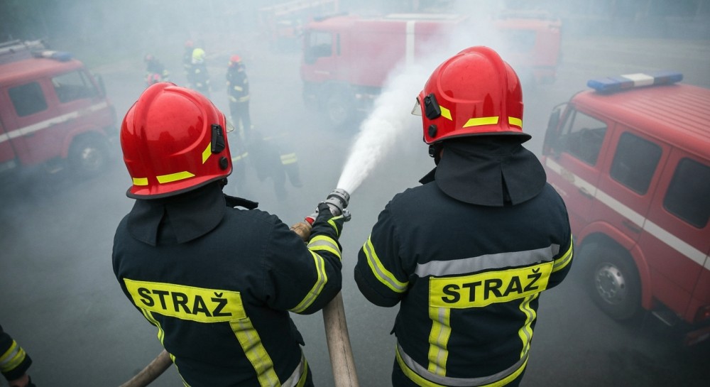 bezpiecze--stwo-energetyczne-w-centrum-uwagi-na-v--auto-1283