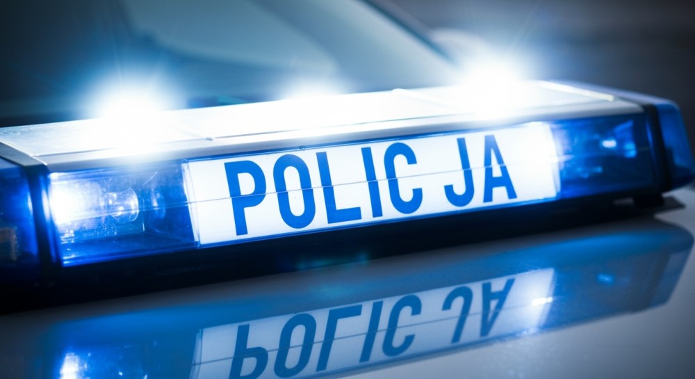 brawurowa-ucieczka-19-latka-zako--czy--a-si---w-pr-auto-1369